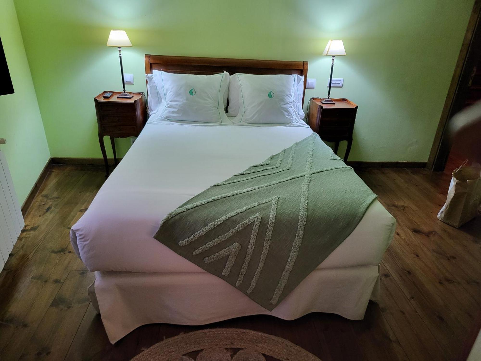 Posada Reserva Verde Barcena Mayor Room photo